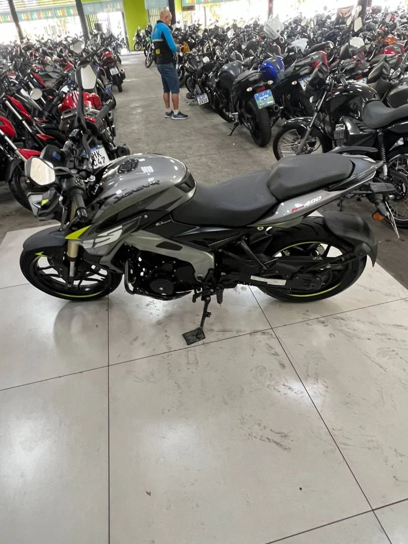BAJAJ DOMINAR 400