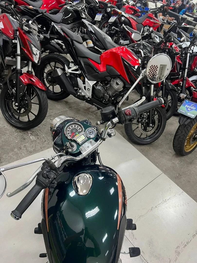 ROYAL ENFIELD CLASSIC 500