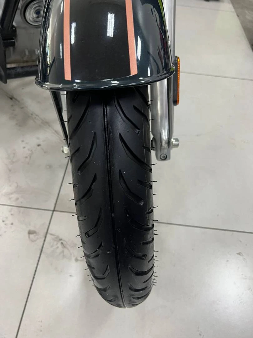 ROYAL ENFIELD CLASSIC 500