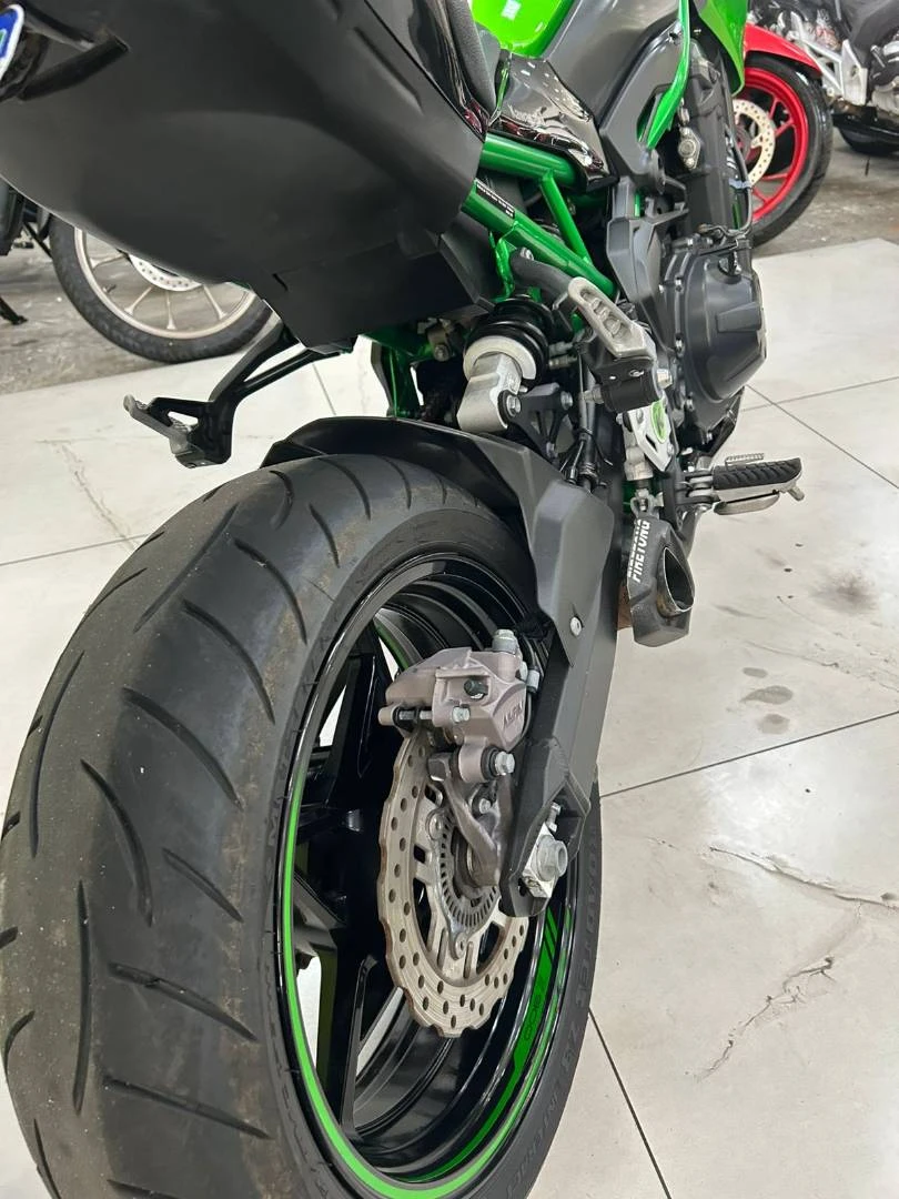 KAWASAKI Z900