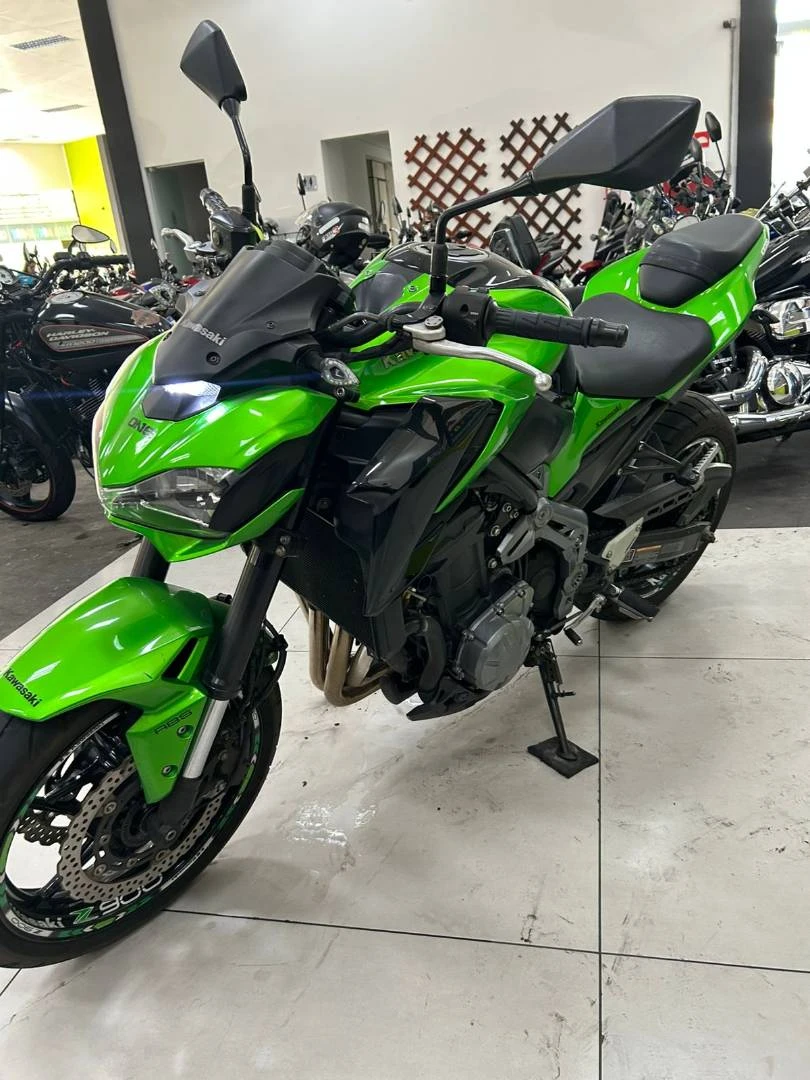 KAWASAKI Z900