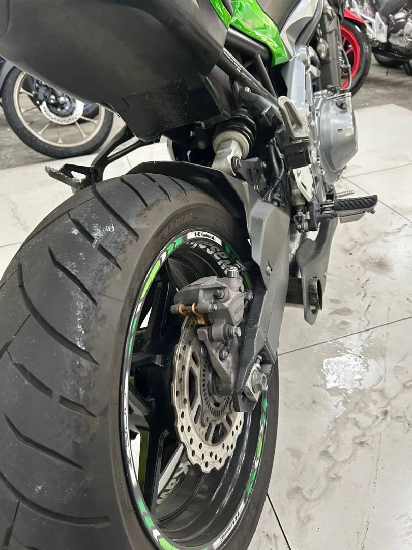 KAWASAKI Z900