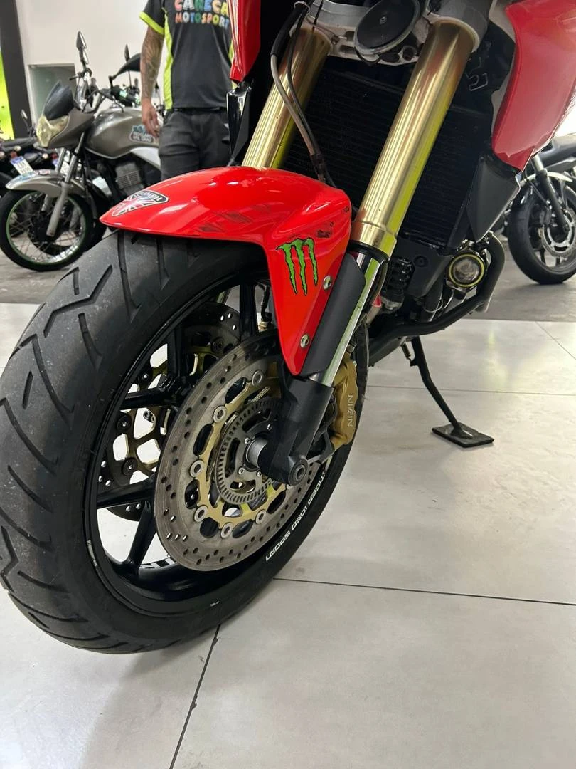 TRIUMPH TIGER 1050
