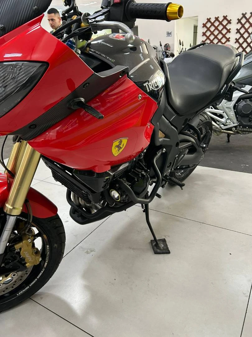 TRIUMPH TIGER 1050