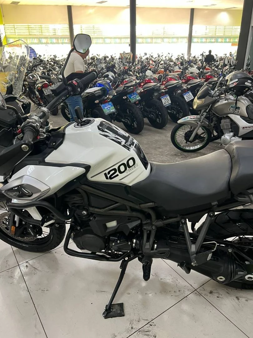 TRIUMPH TIGER 1200 XCX
