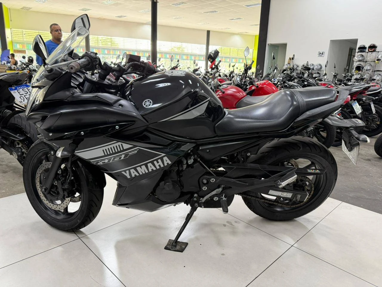 YAMAHA XJ6 F