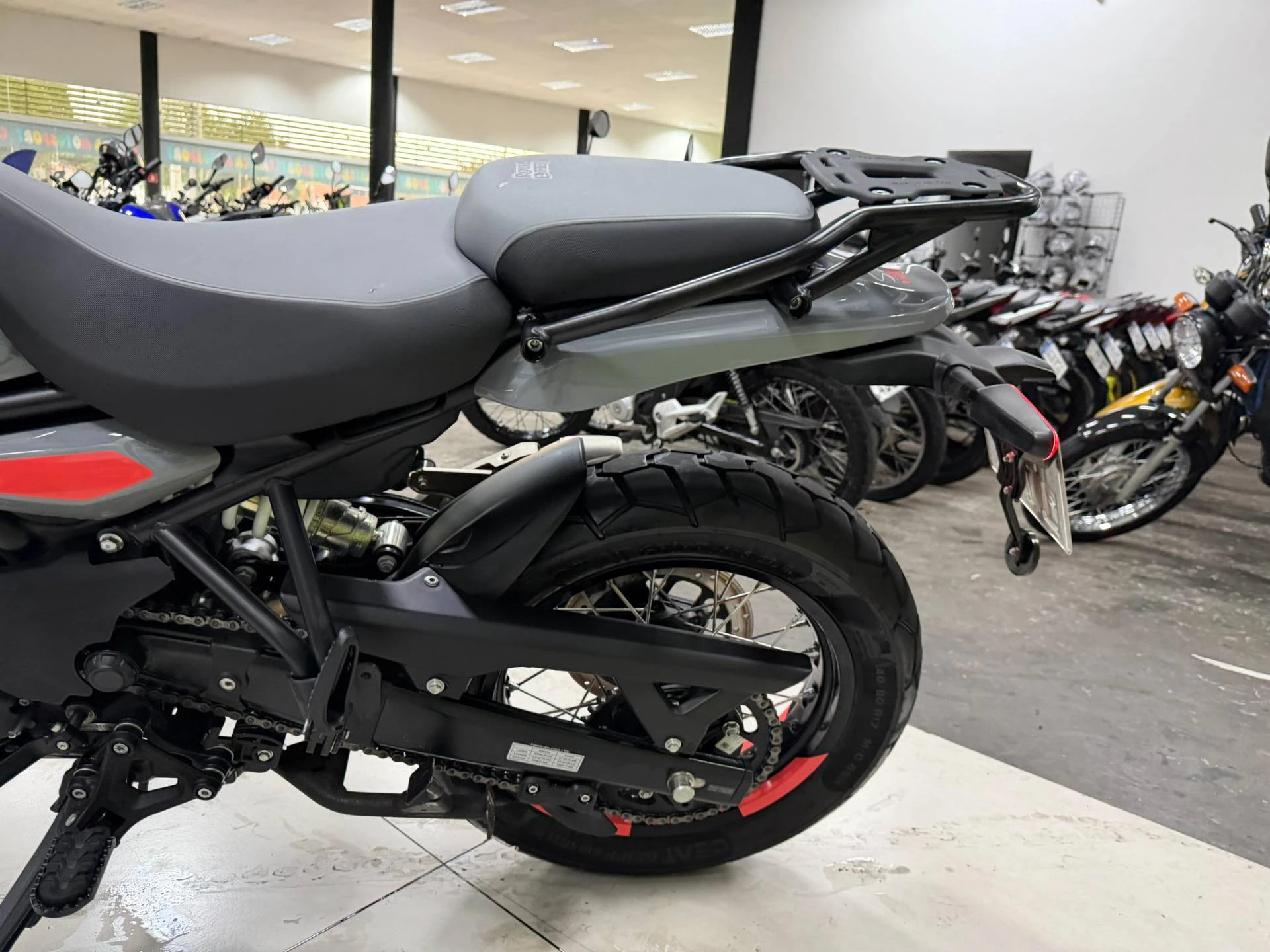 ROYAL ENFIELD HIMALAYAN