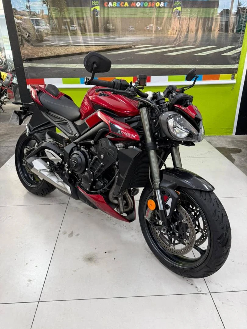 TRIUMPH STREET TRIPLE 765 RS
