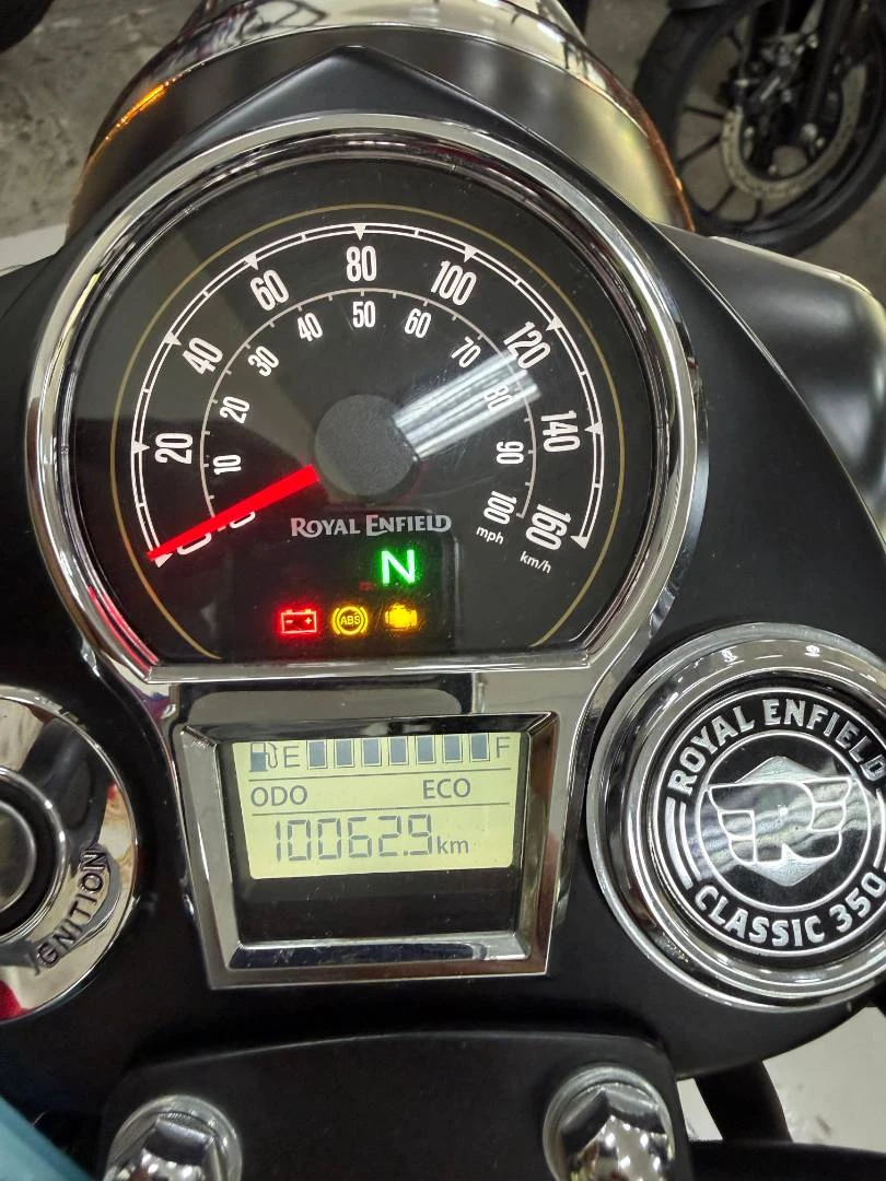 ROYAL ENFIELD CLASSIC 500