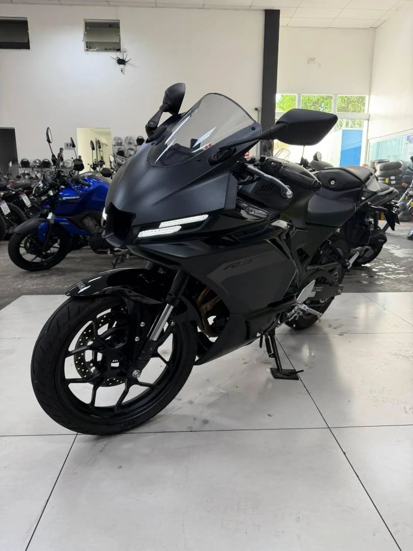 YAMAHA YZF R3 ABS CONNECTED