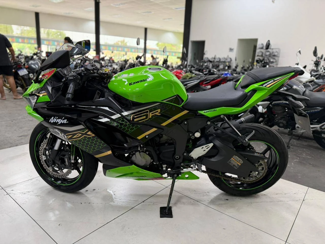 KAWASAKI NINJA ZX-6R