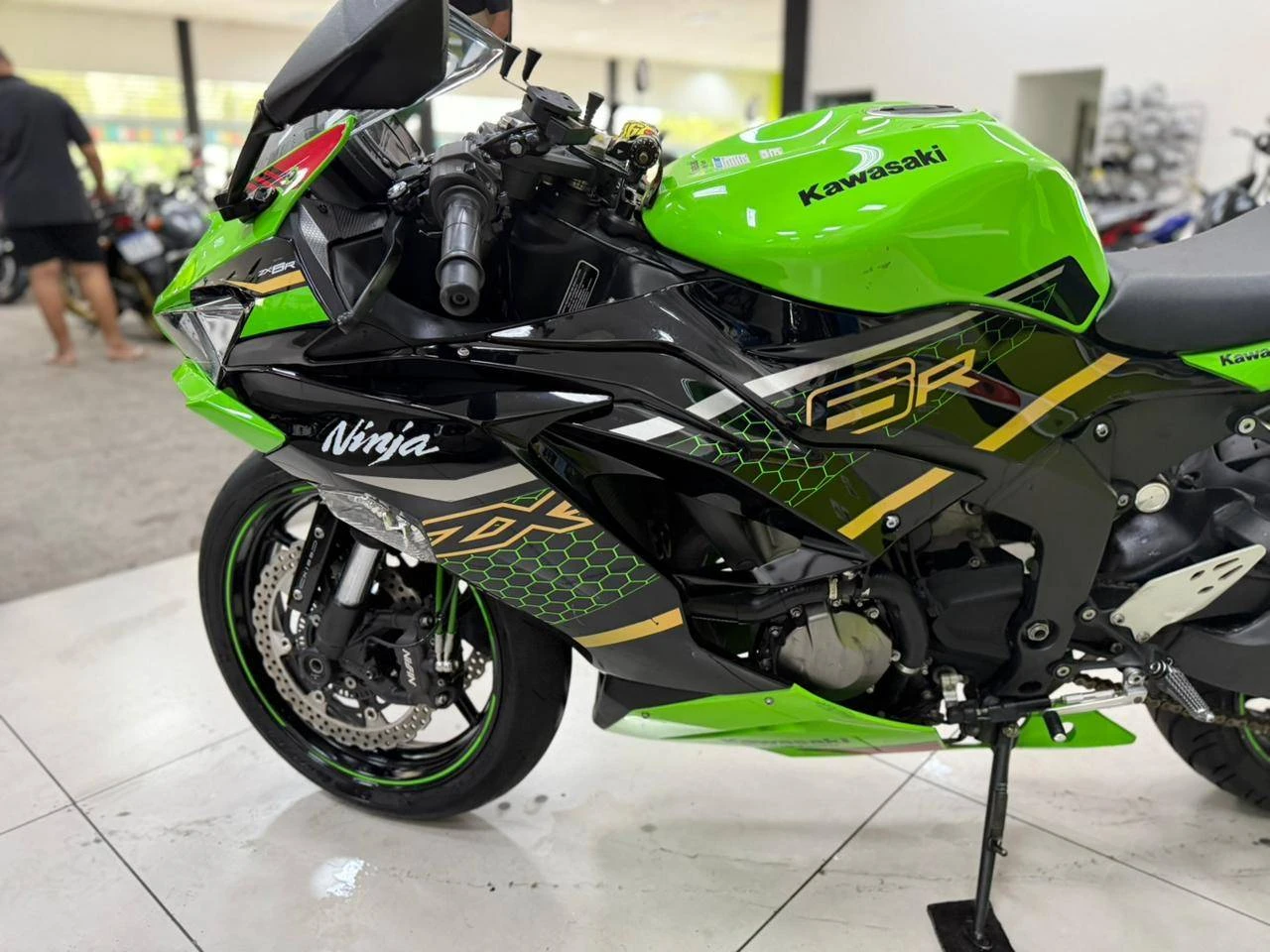 KAWASAKI NINJA ZX-6R
