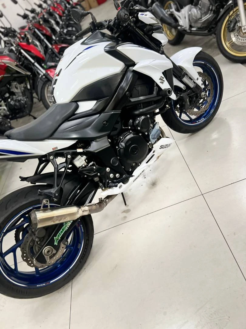 SUZUKI GSX-S750Z
