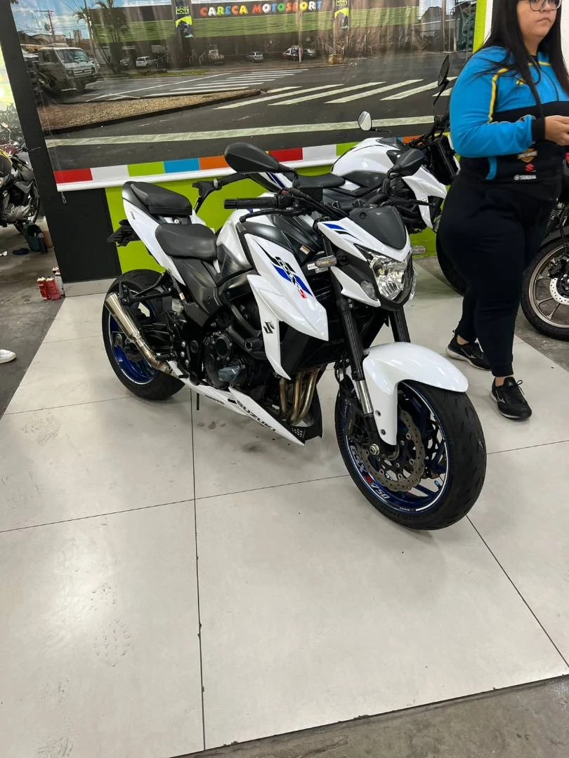 SUZUKI GSX-S750Z