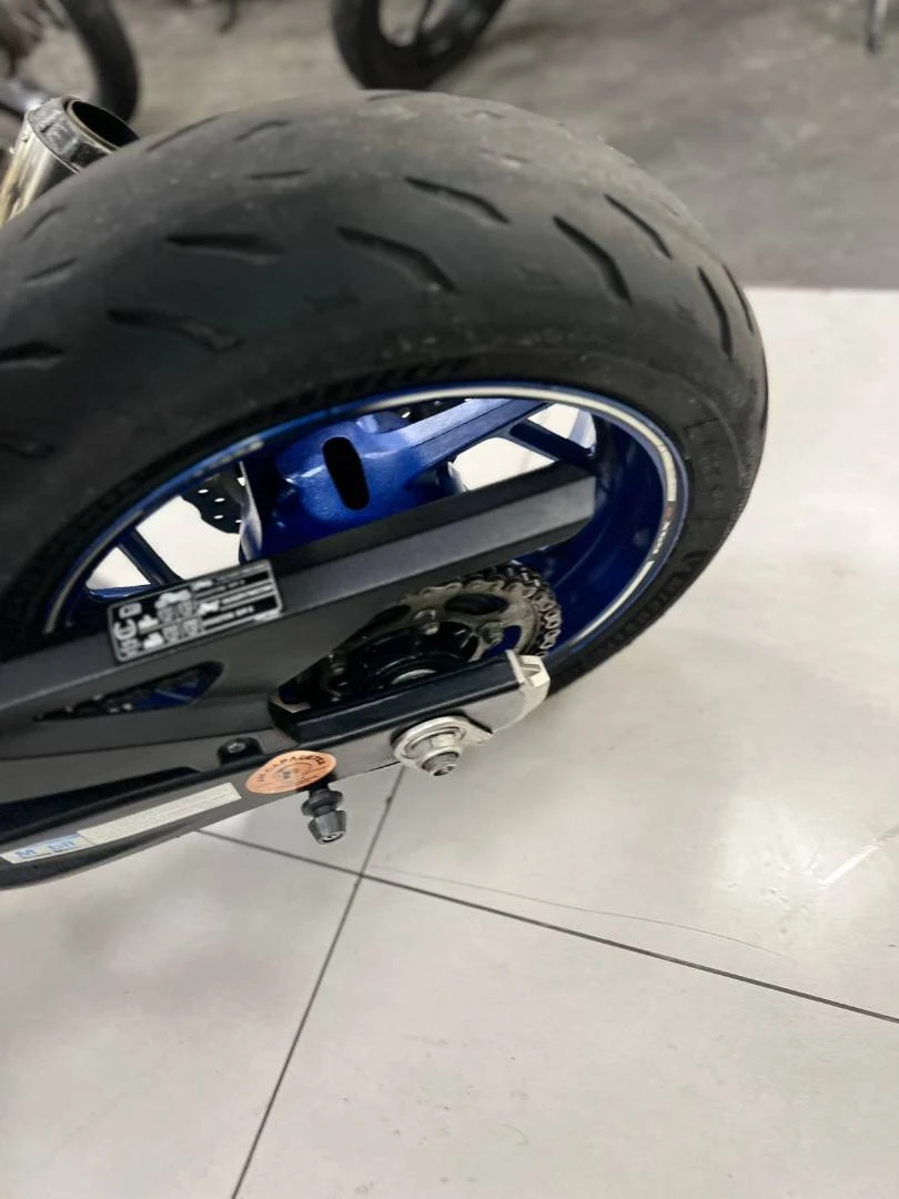 SUZUKI GSX-S750Z