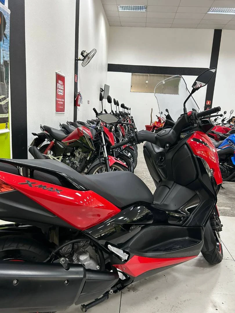 YAMAHA XMAX 250 CONNECTED ABS