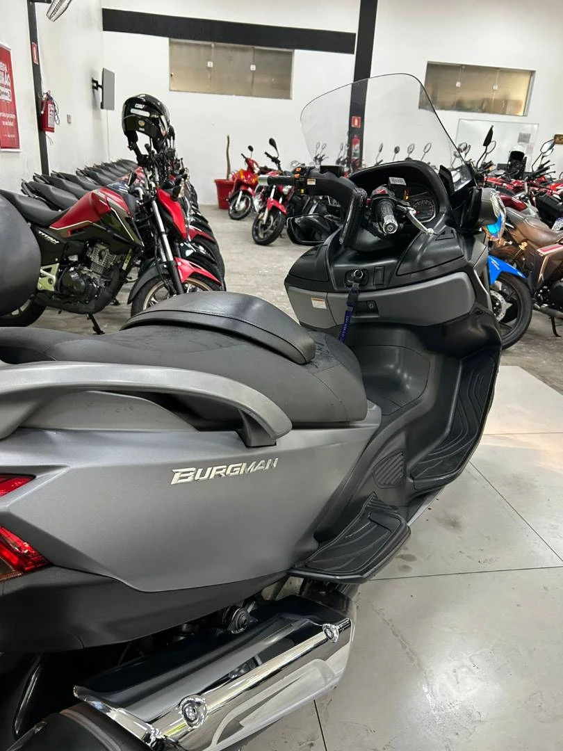 SUZUKI BURGMAN 650 EXECUTIVE