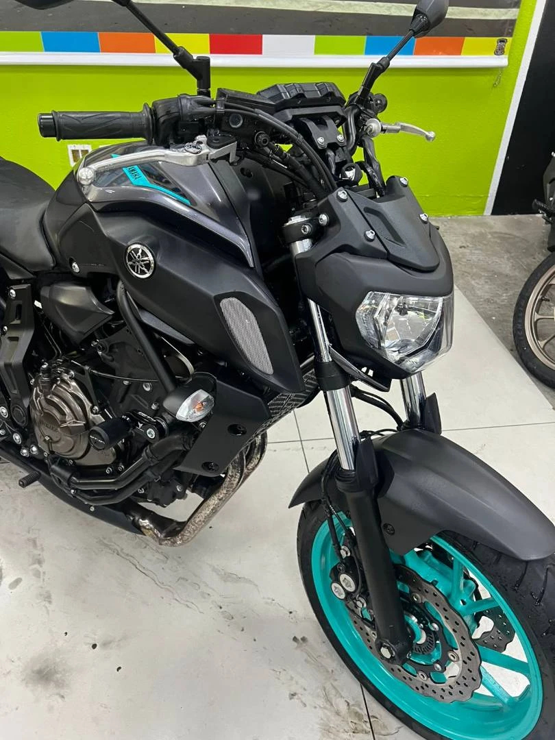 YAMAHA MT-07 CONNECTED ABS