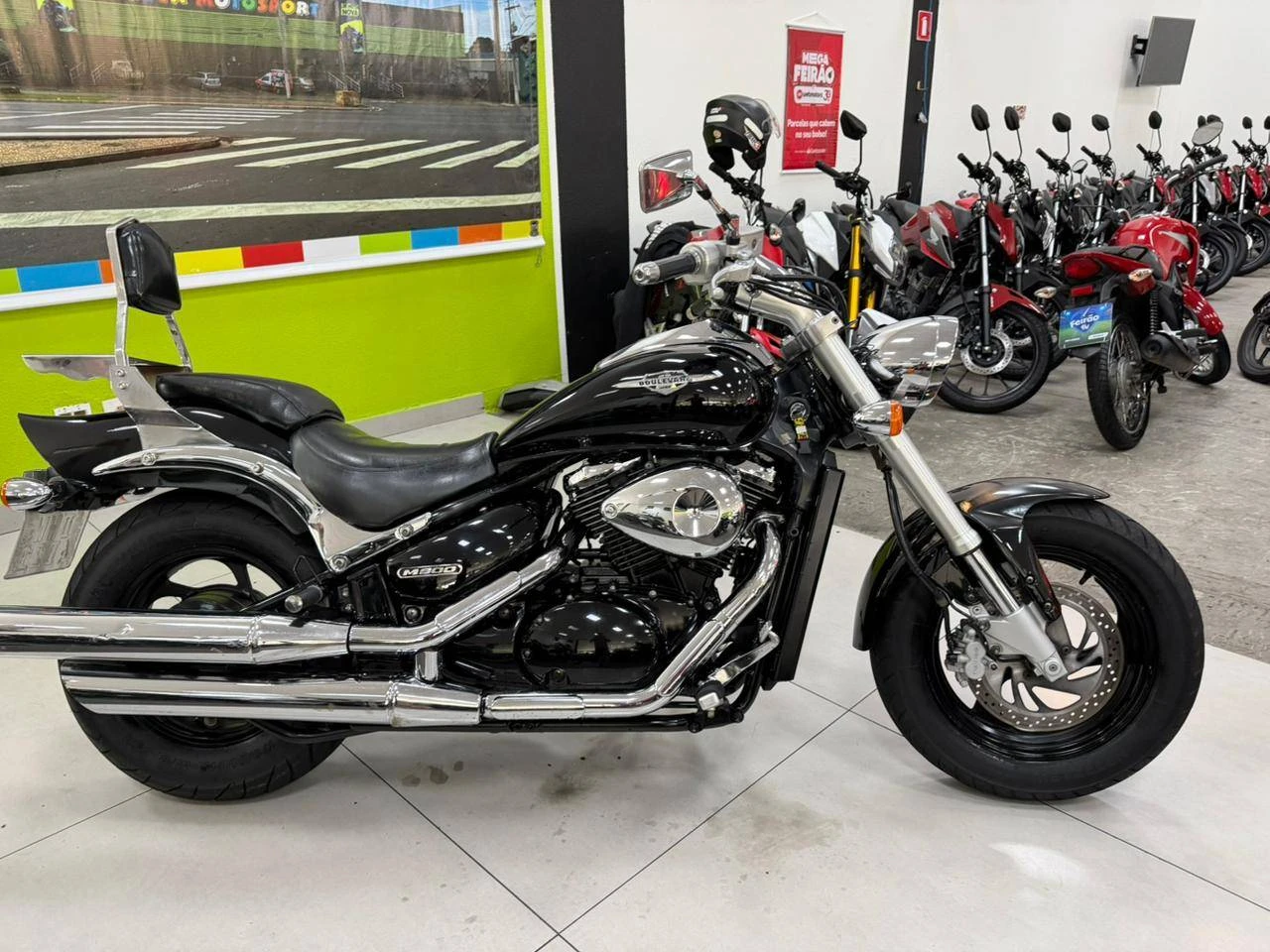 SUZUKI BOULEVARD M800