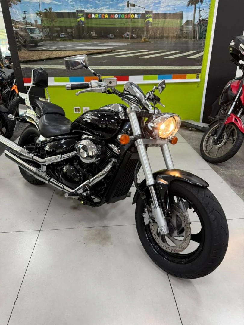SUZUKI BOULEVARD M800