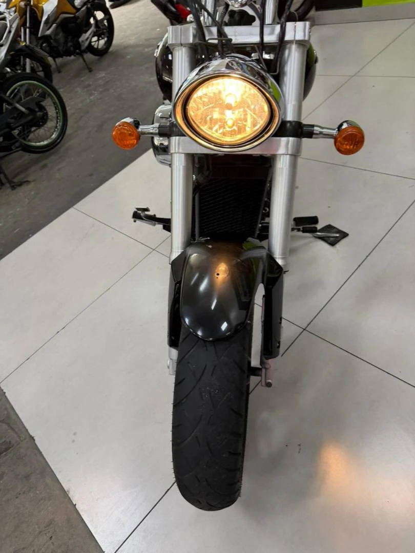 SUZUKI BOULEVARD M800