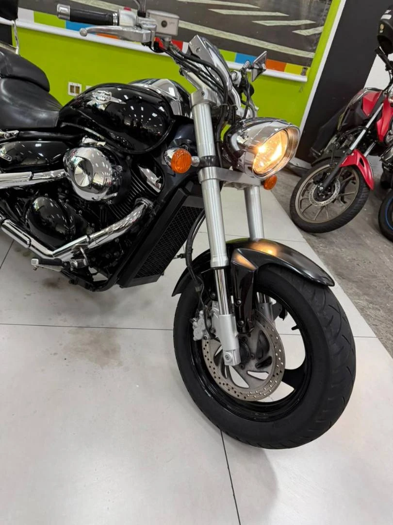 SUZUKI BOULEVARD M800