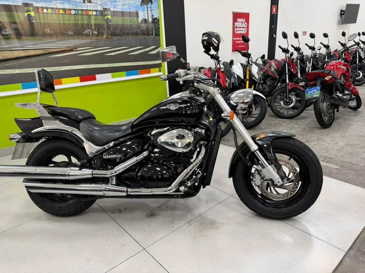 SUZUKI BOULEVARD M800