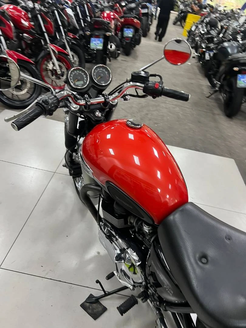 TRIUMPH BONNEVILLE T 100 865