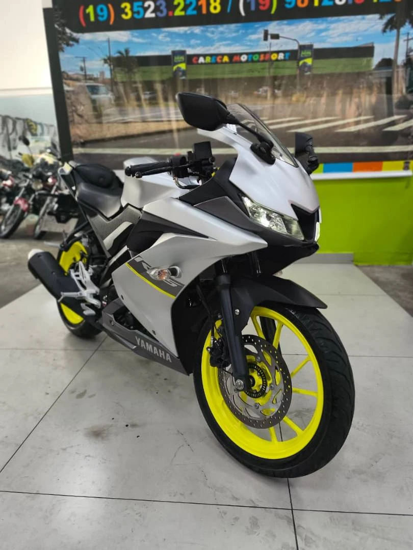 YAMAHA YZF R15