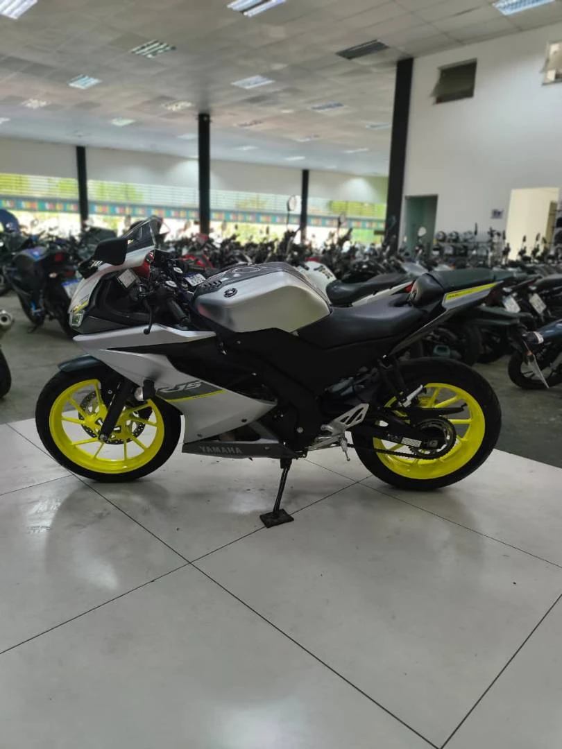 YAMAHA YZF R15
