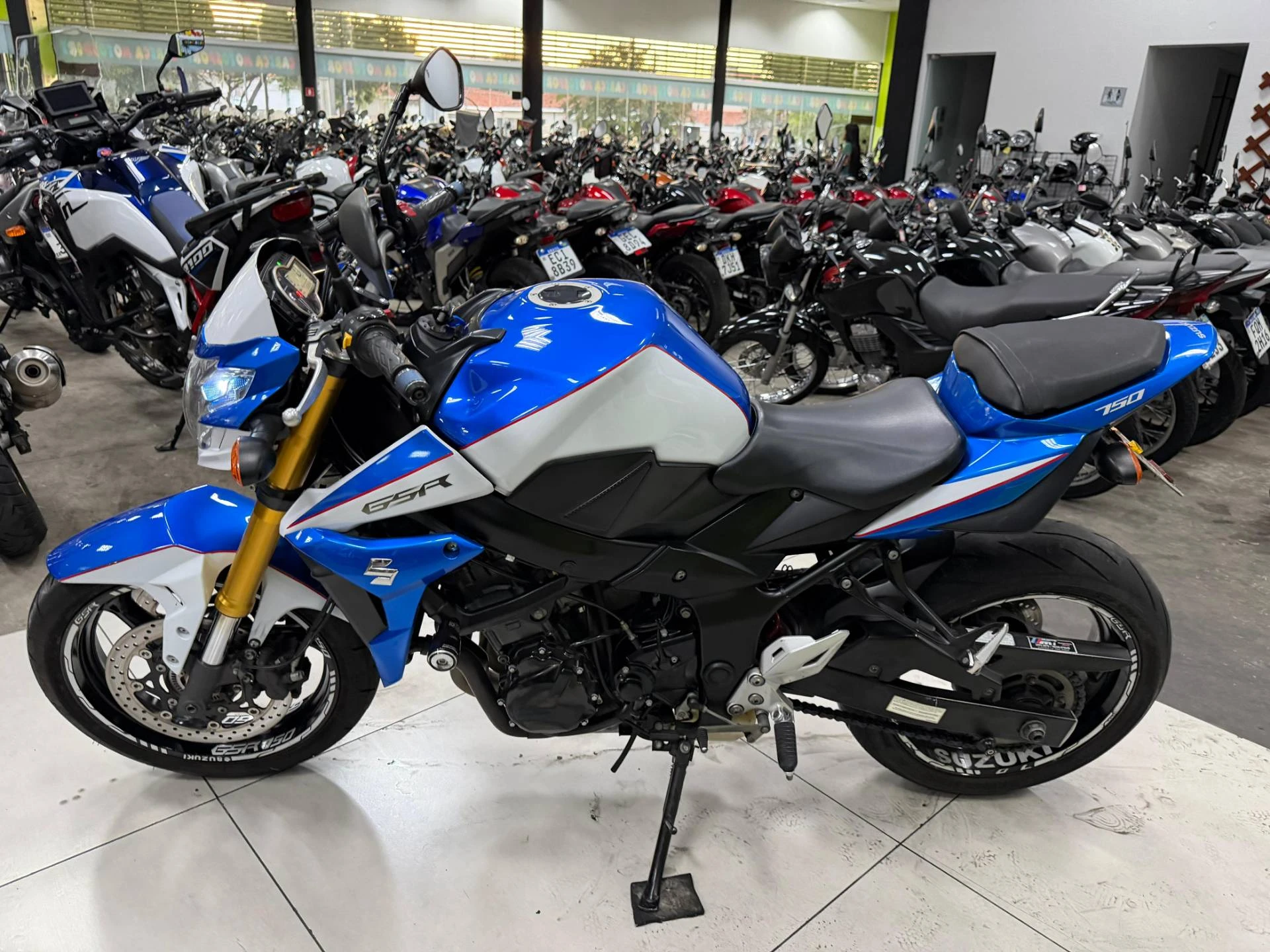 SUZUKI GSR 750ZA