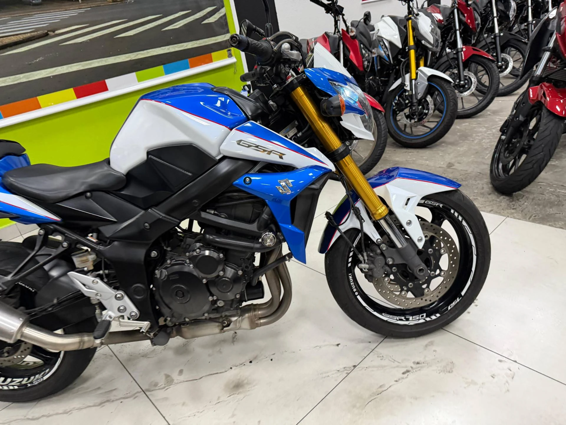 SUZUKI GSR 750ZA