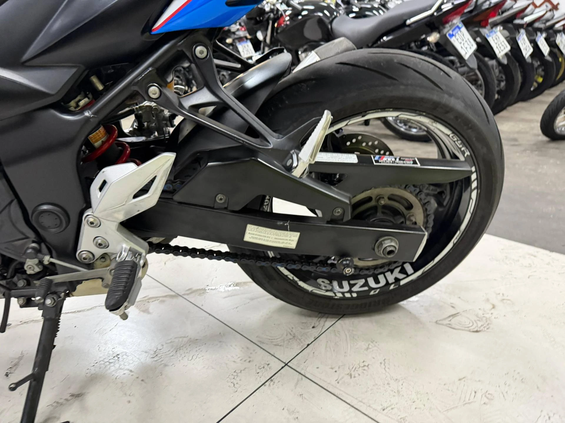 SUZUKI GSR 750ZA