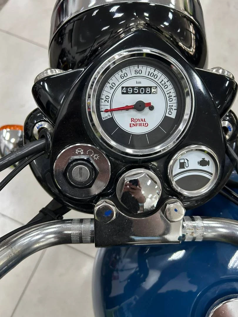 ROYAL ENFIELD CLASSIC 500