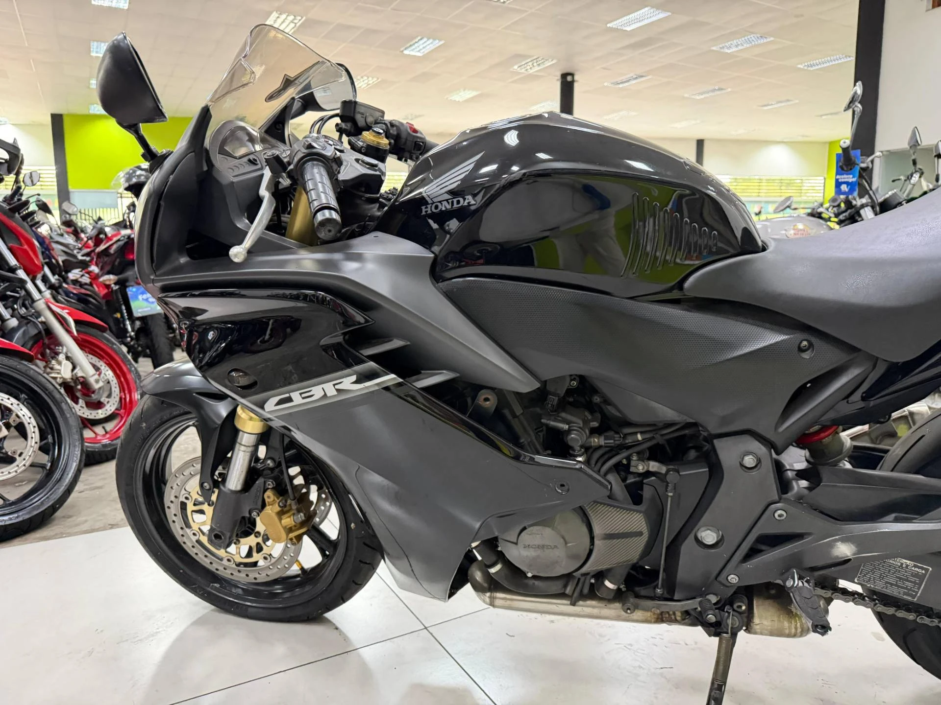 HONDA CBR 600F