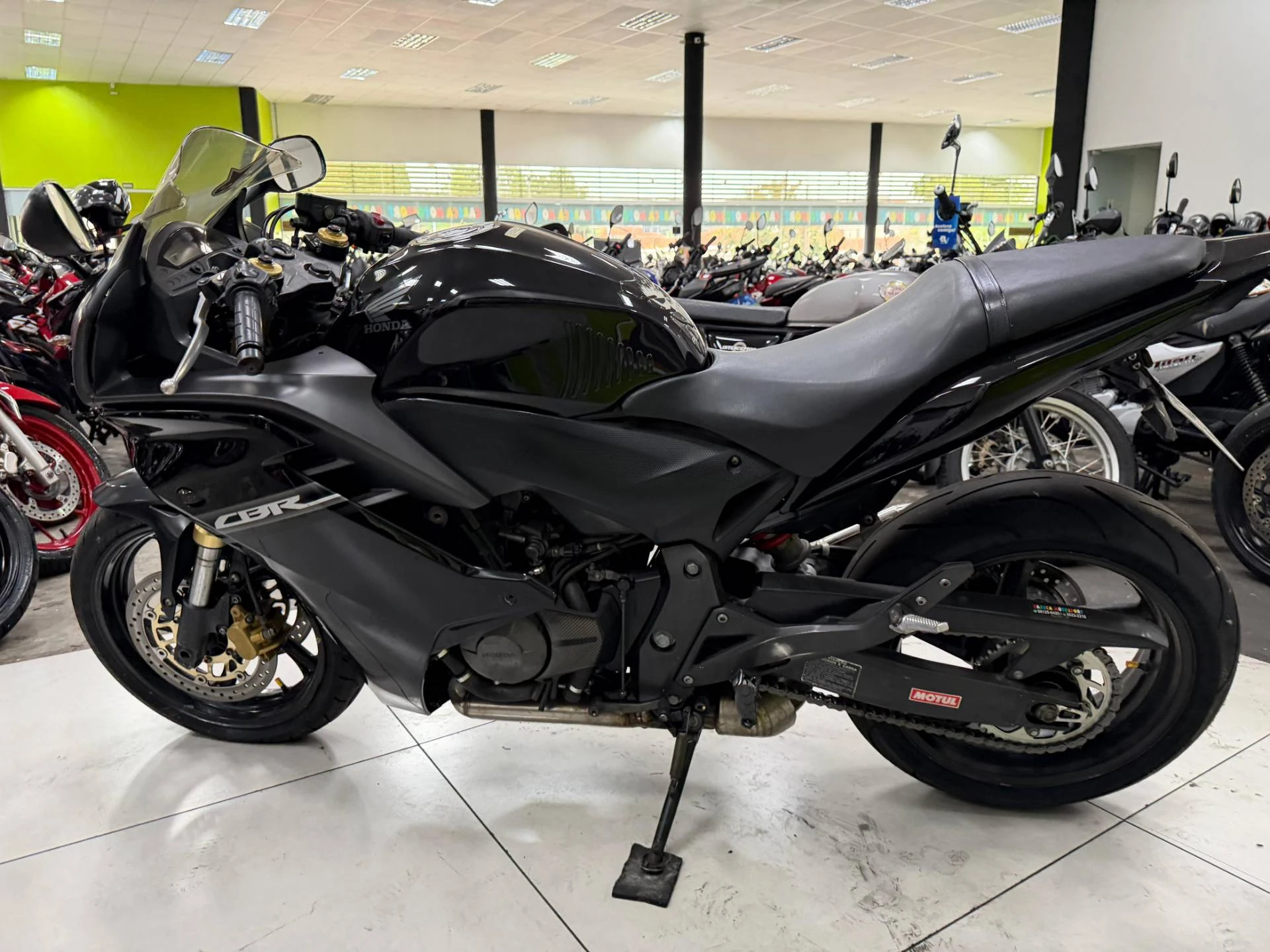 HONDA CBR 600F