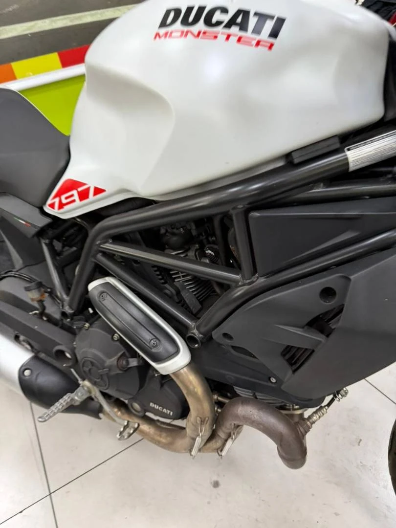 DUCATI MONSTER 797