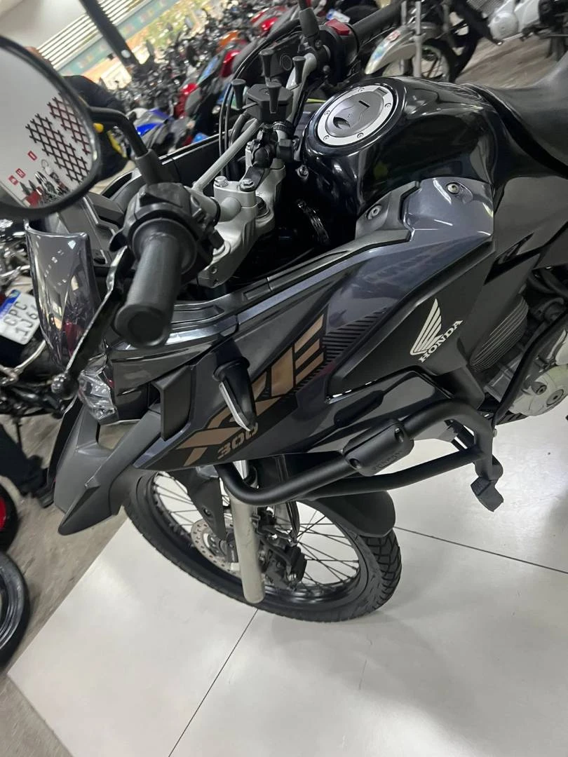HONDA XRE 300 ABS