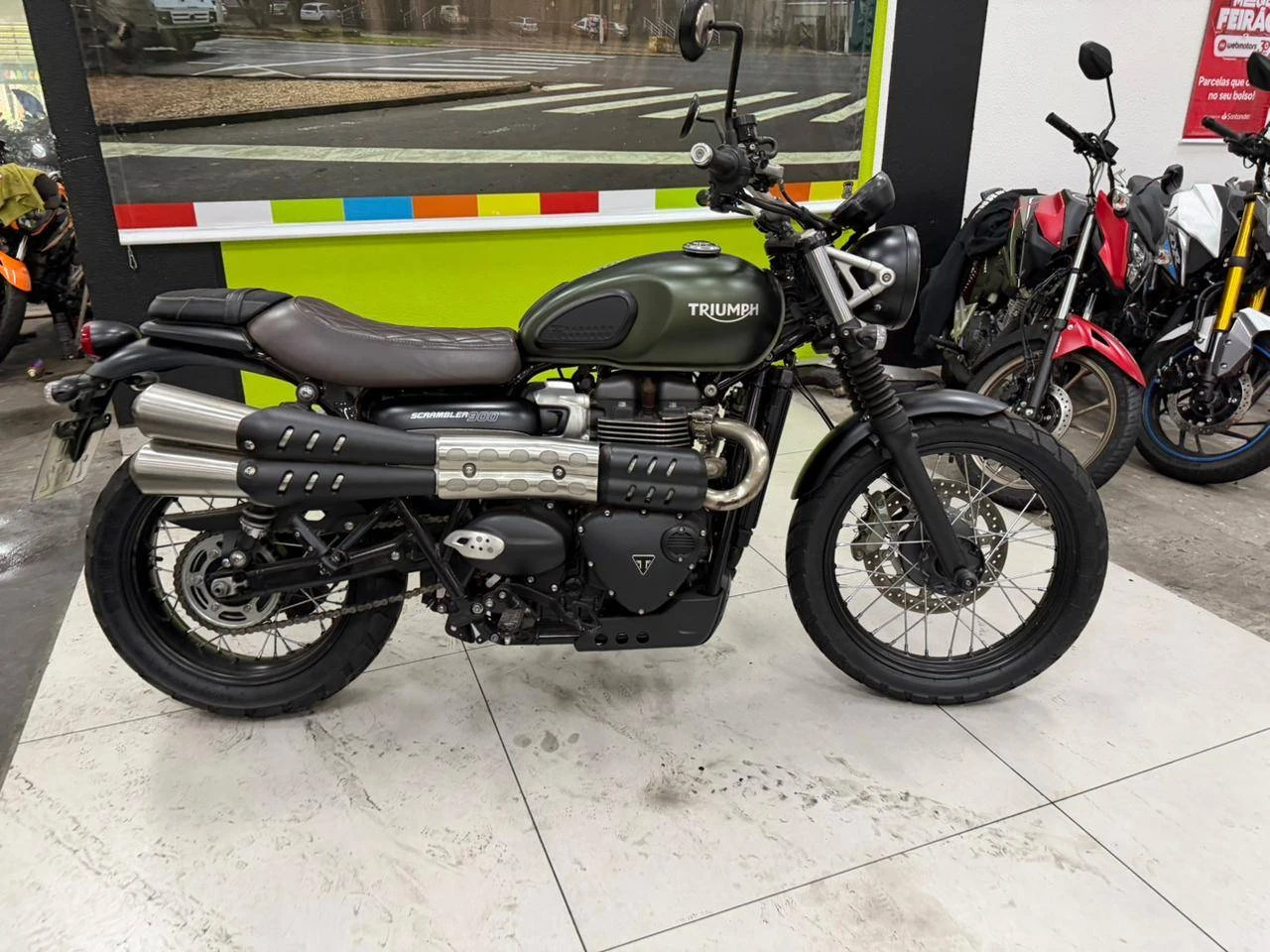 TRIUMPH SCRAMBLER 900