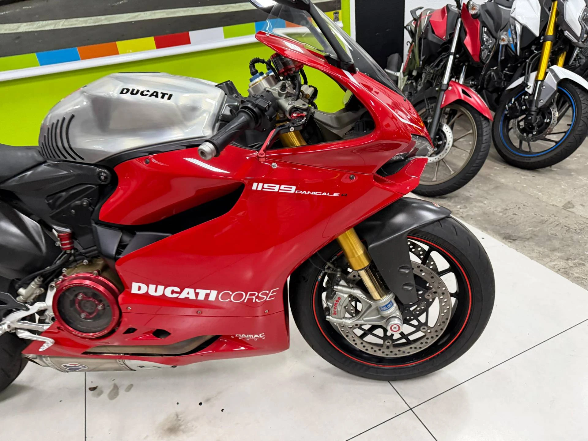 DUCATI SUPERBIKE 1199 PANIGALE