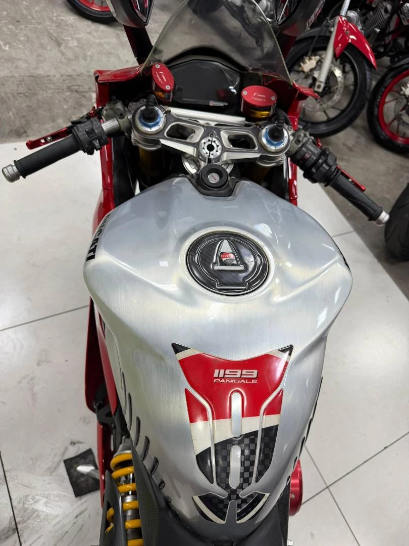 DUCATI SUPERBIKE 1199 PANIGALE