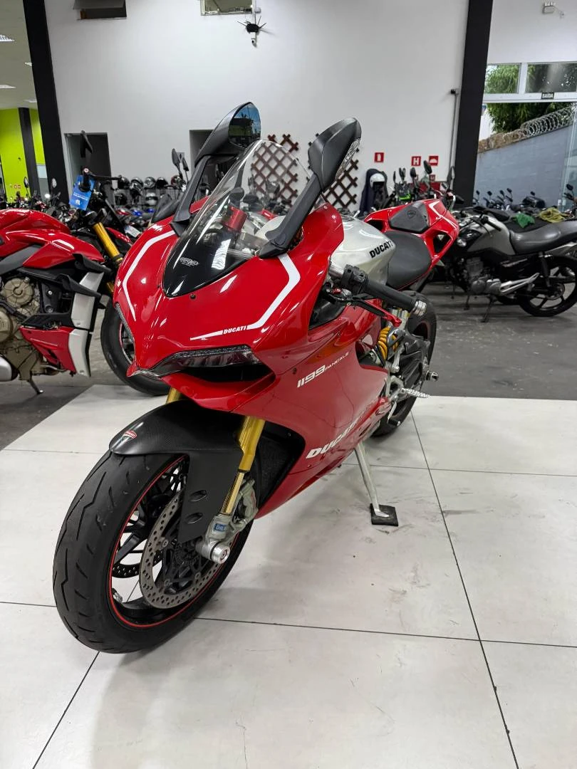 DUCATI SUPERBIKE 1199 PANIGALE
