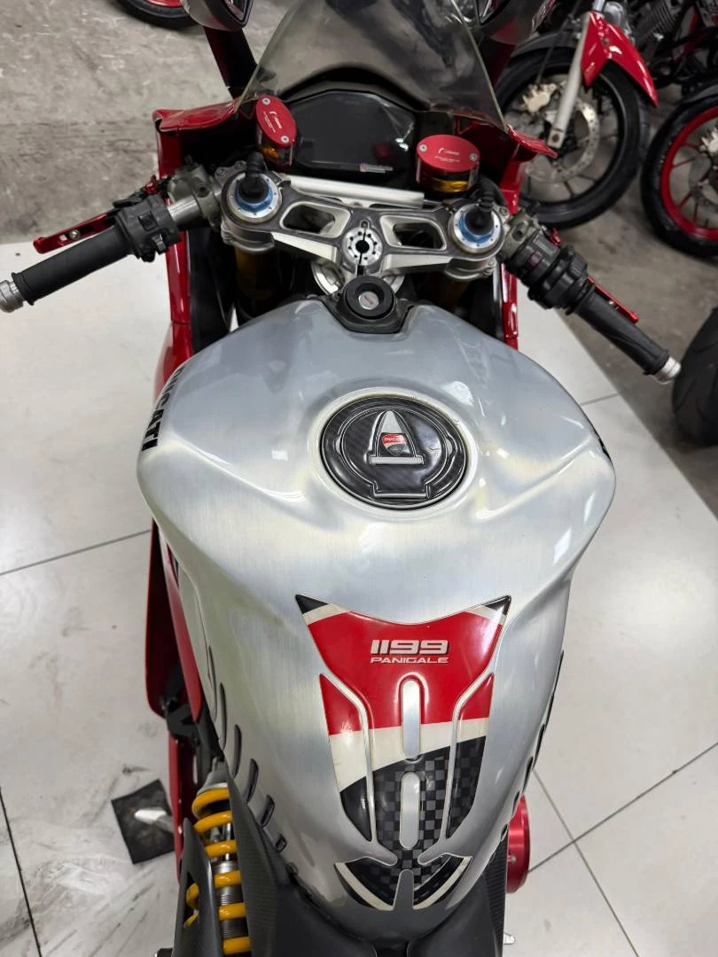 DUCATI SUPERBIKE 1199 PANIGALE