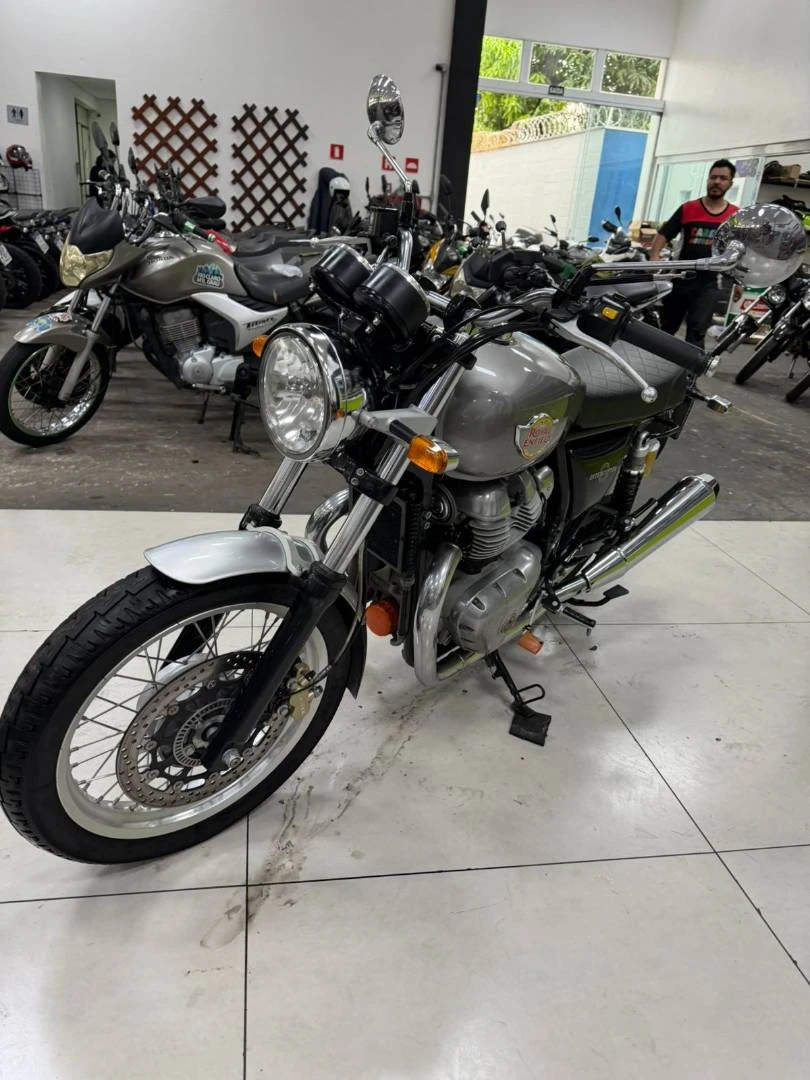 ROYAL ENFIELD INTERCEPTOR 