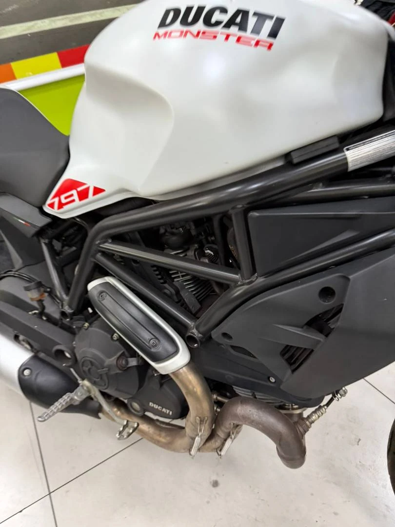DUCATI MONSTER 797