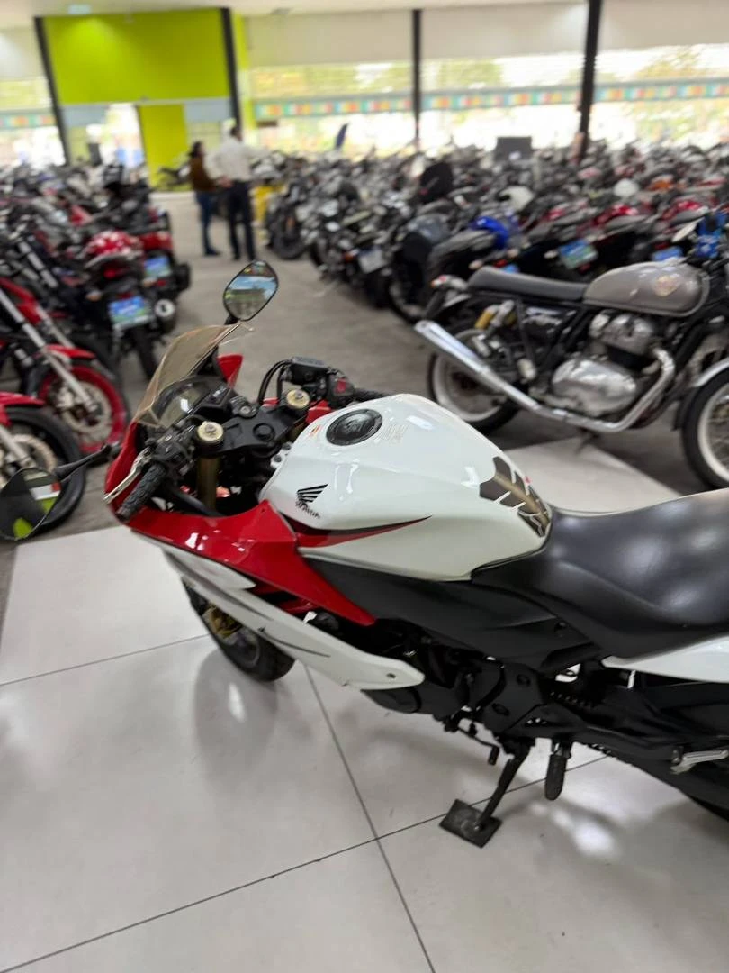 HONDA CBR 600F