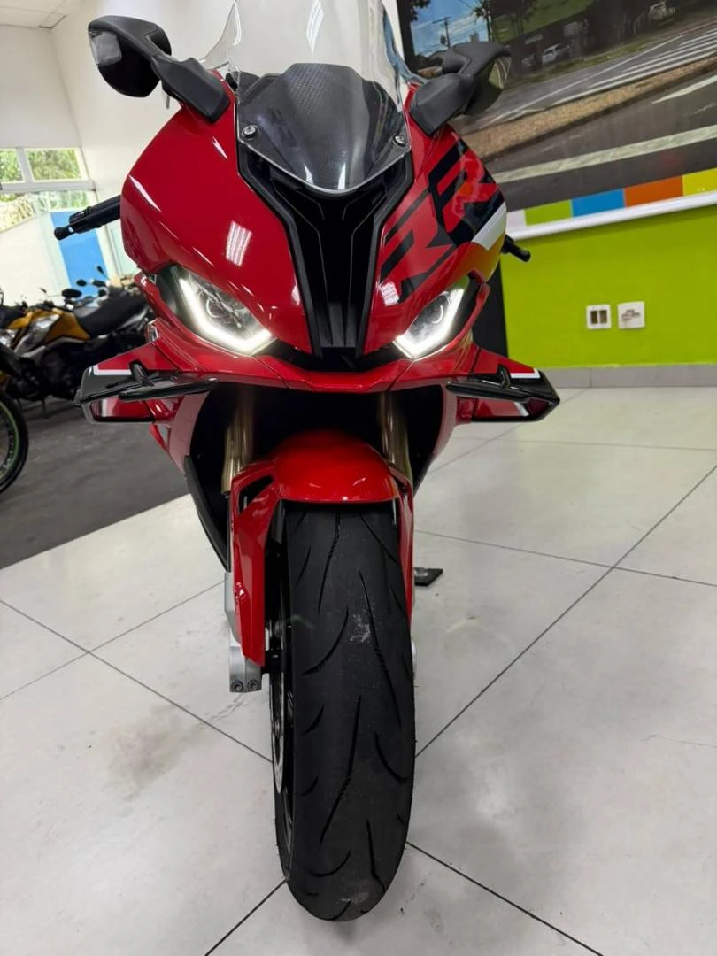 BMW S 1000 RR