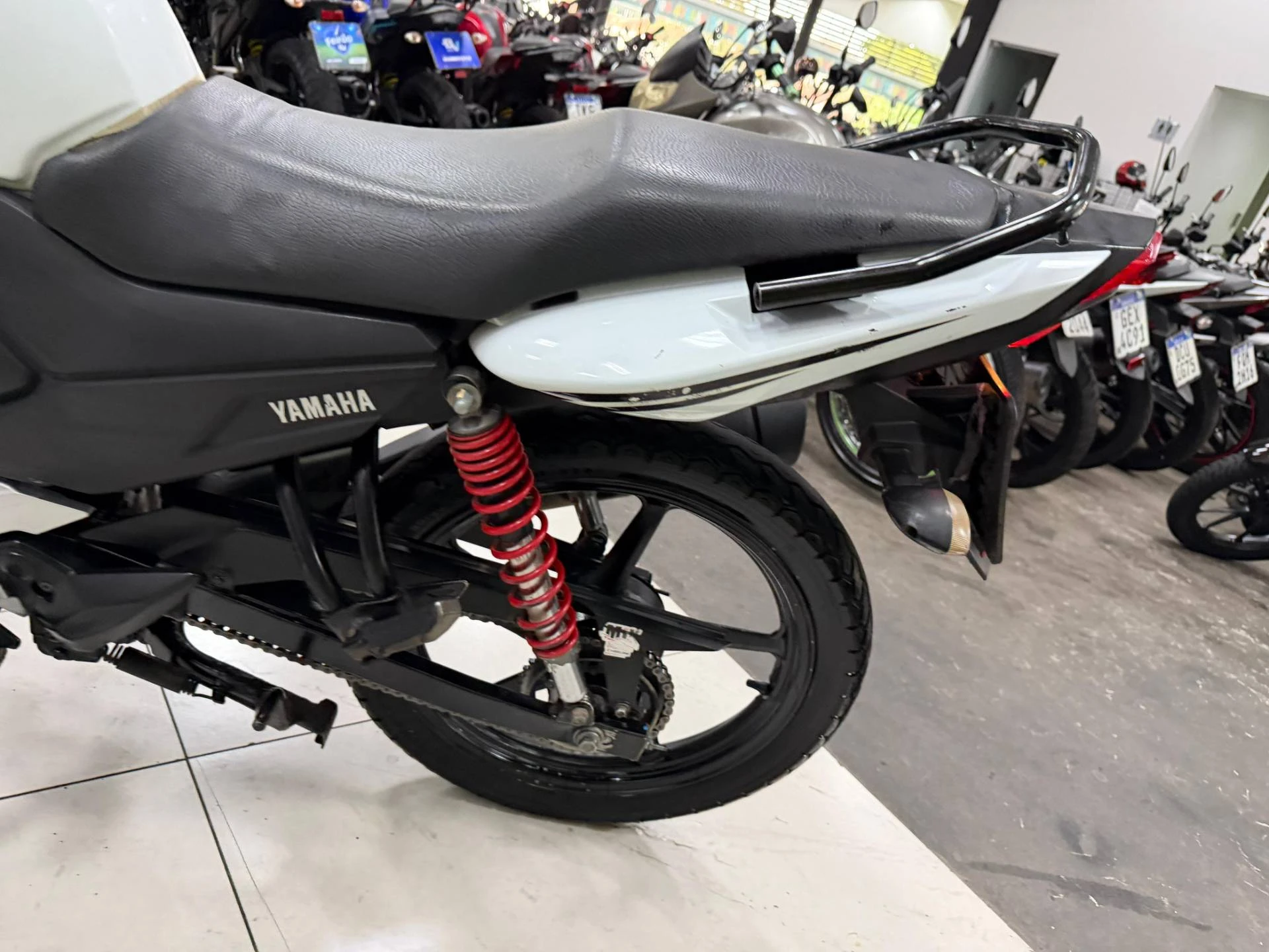YAMAHA FAZER YS 150 SED