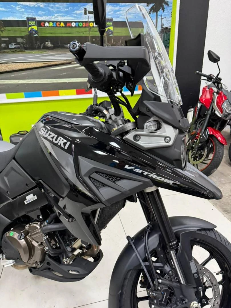 SUZUKI V STROM 1050