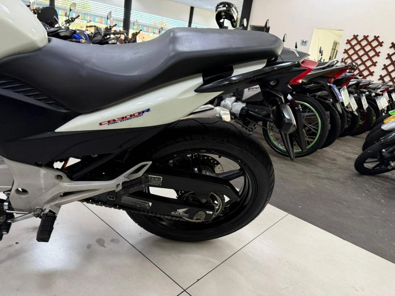 HONDA CB 300R ABS